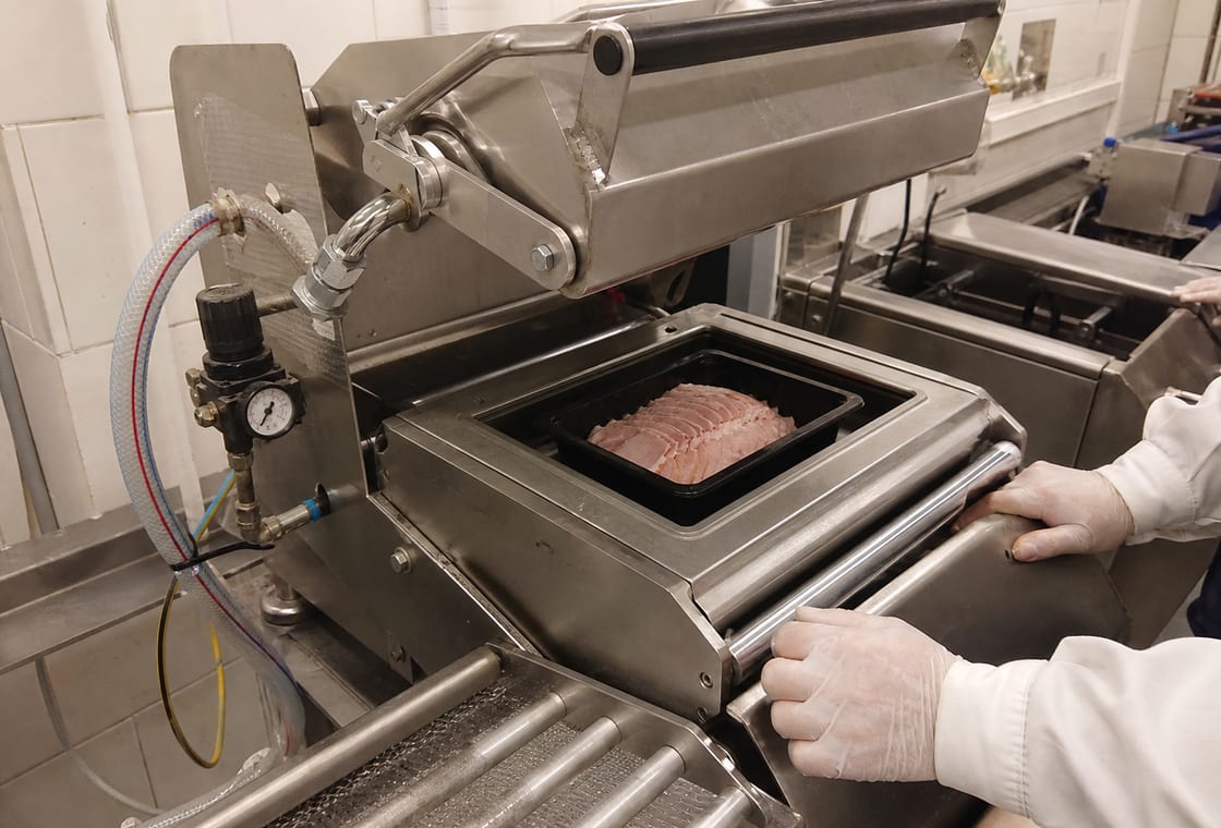 Линия упаковки продуктов в модифицированной газовой среде